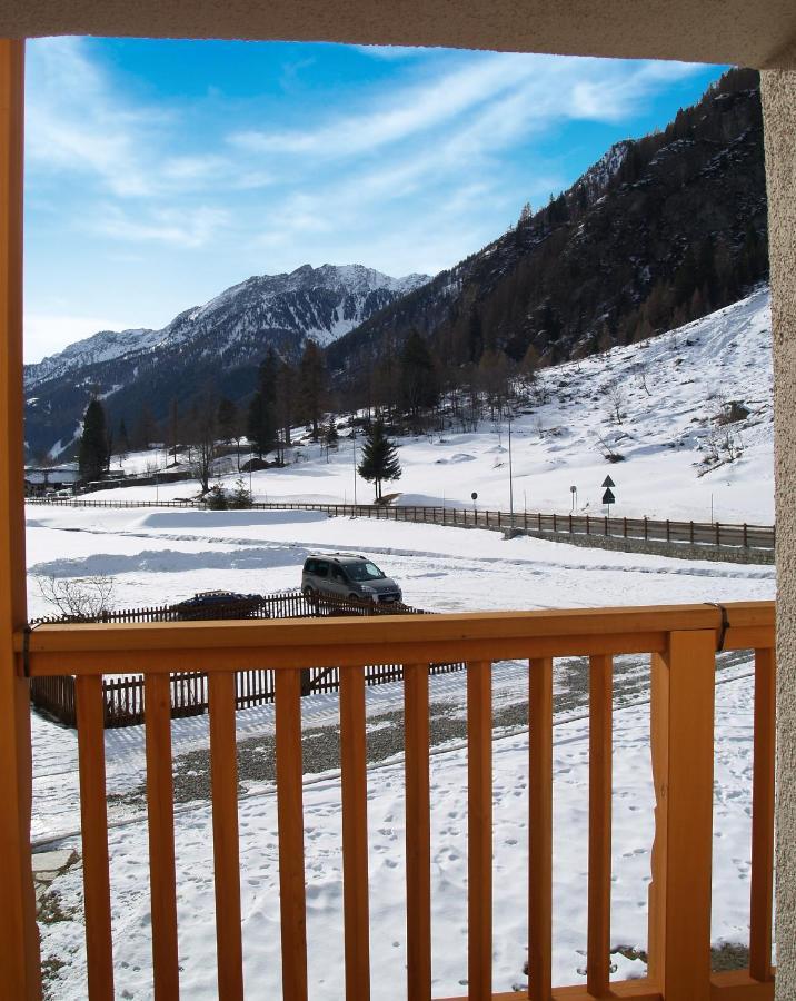 Bed and Breakfast Drésalwoald Gressoney-Saint-Jean Exterior foto
